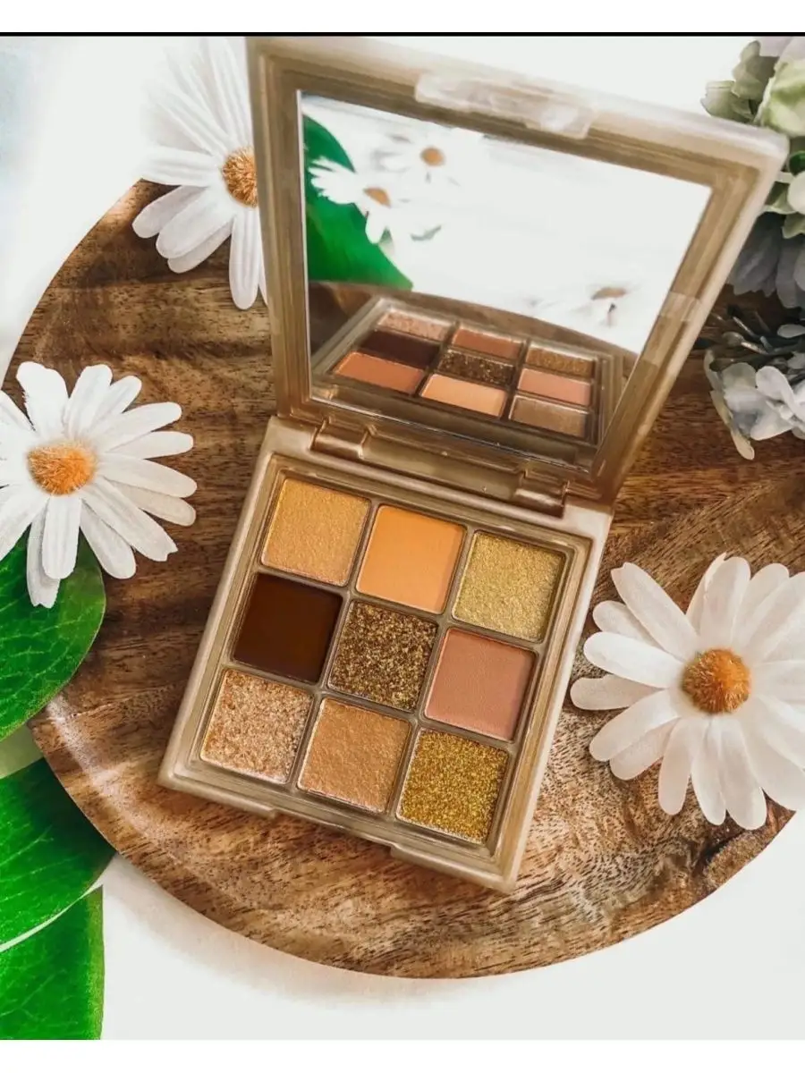 Huda beauty 2025 gold obsessions palette